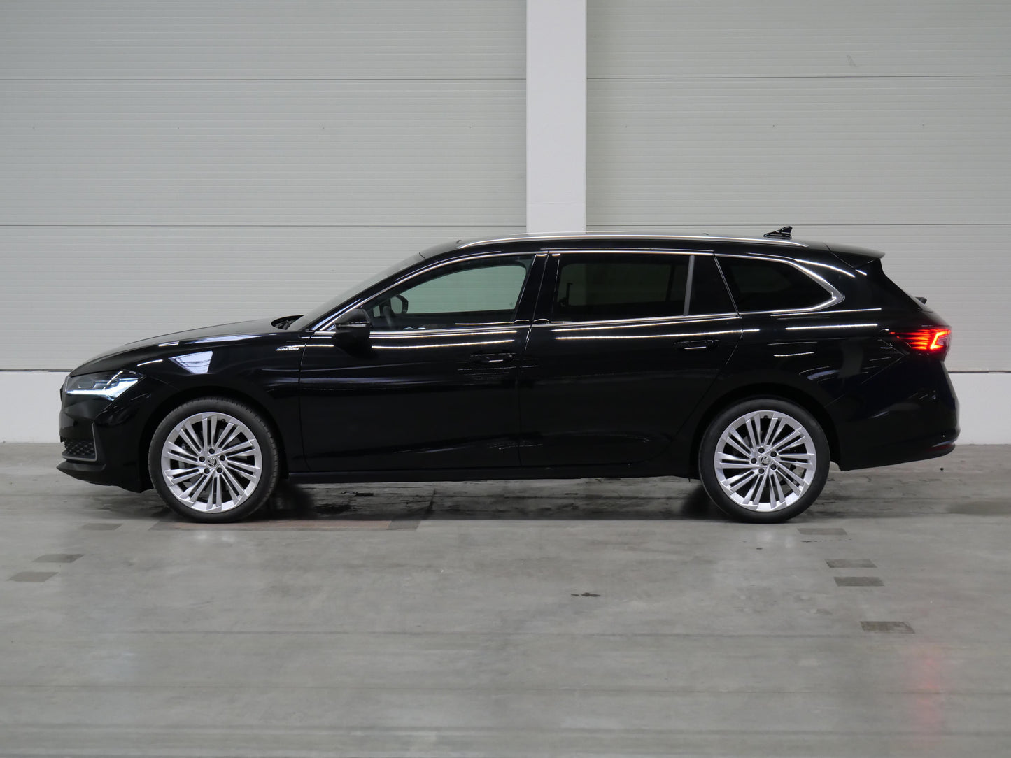 Škoda Superb 2.0 TDI 142 kW L&K