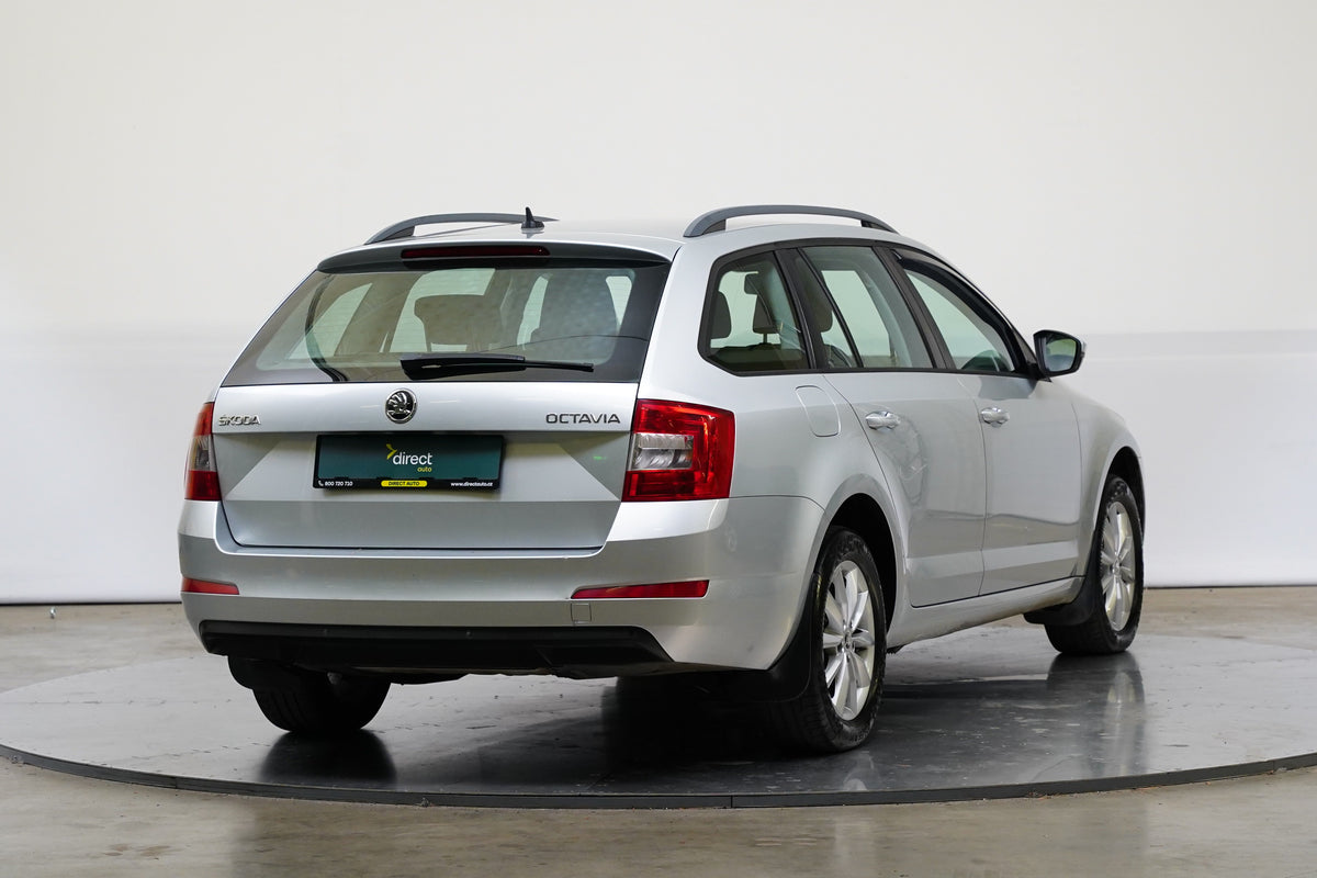Škoda Octavia 1.6 TDI 81kW DSG Ambition Plus – foto 2