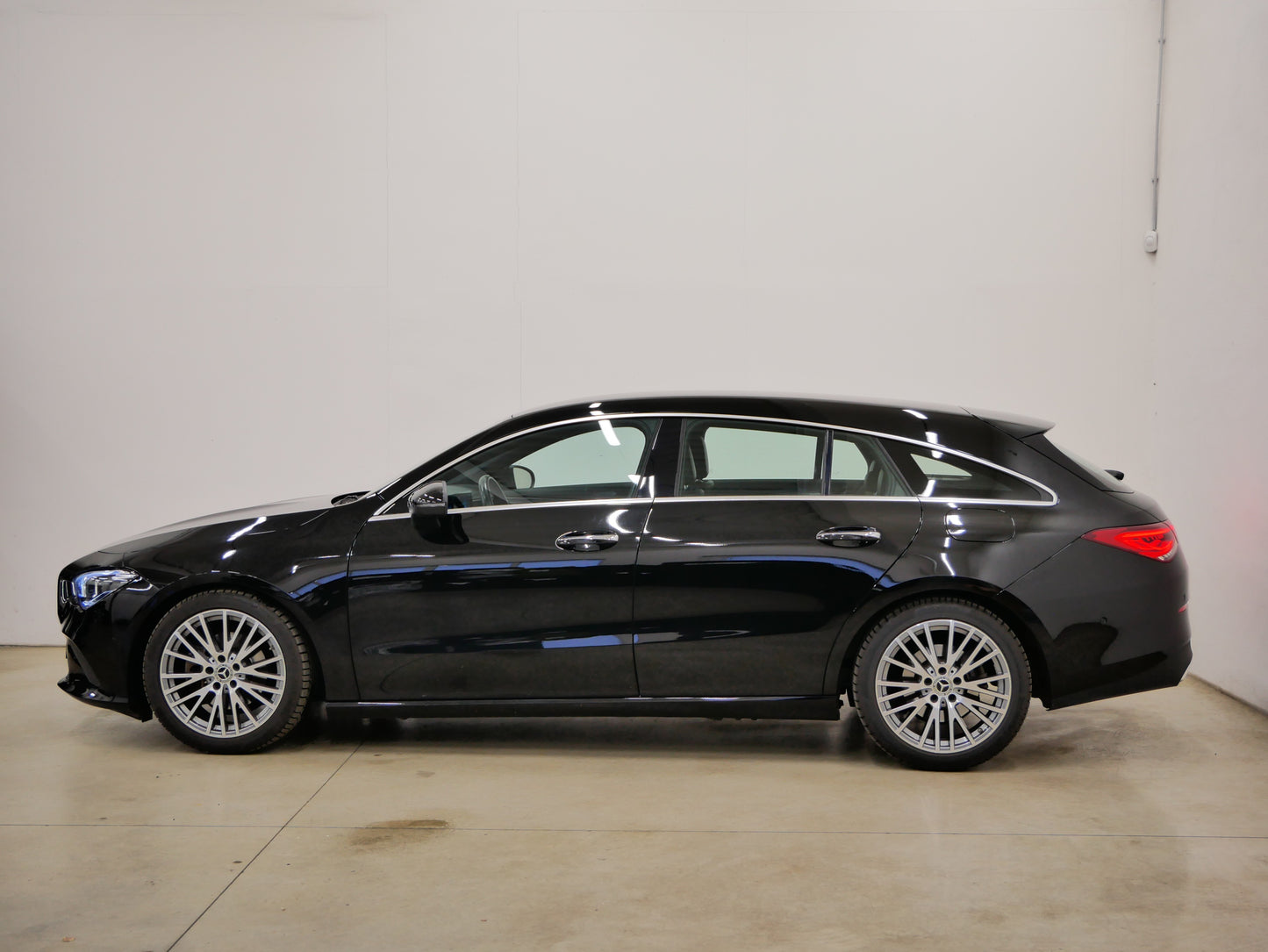 Mercedes-Benz CLA 1.3i 120 kW Progresive