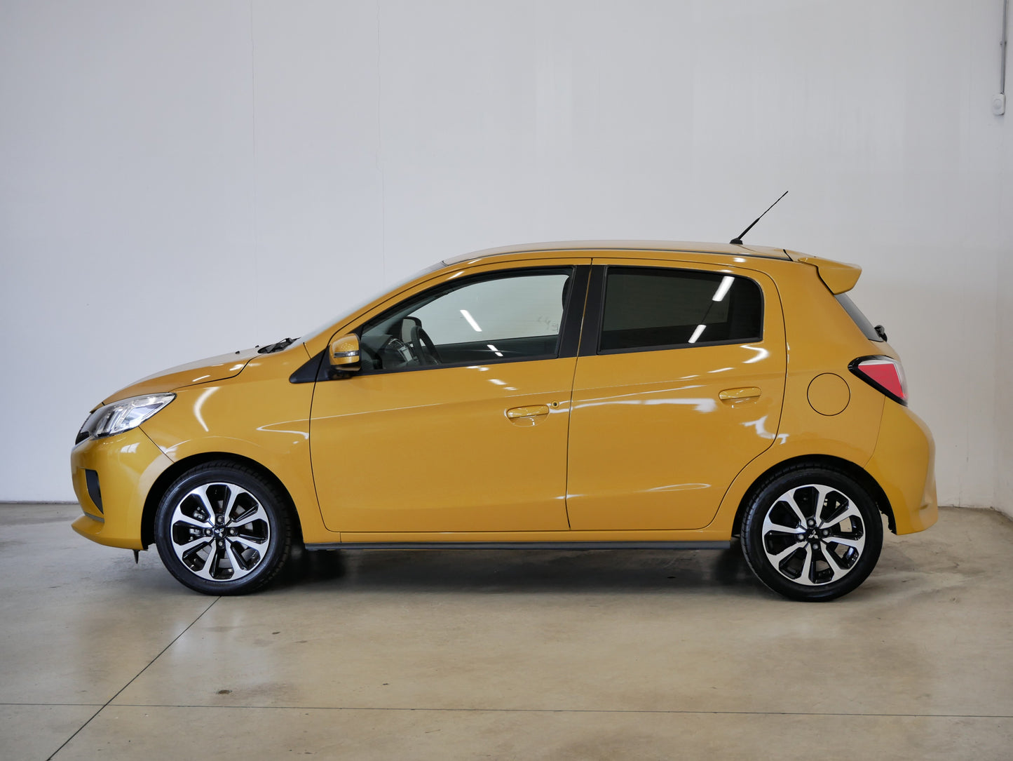 Mitsubishi Space Star 1.2 MIVEC 52 kW