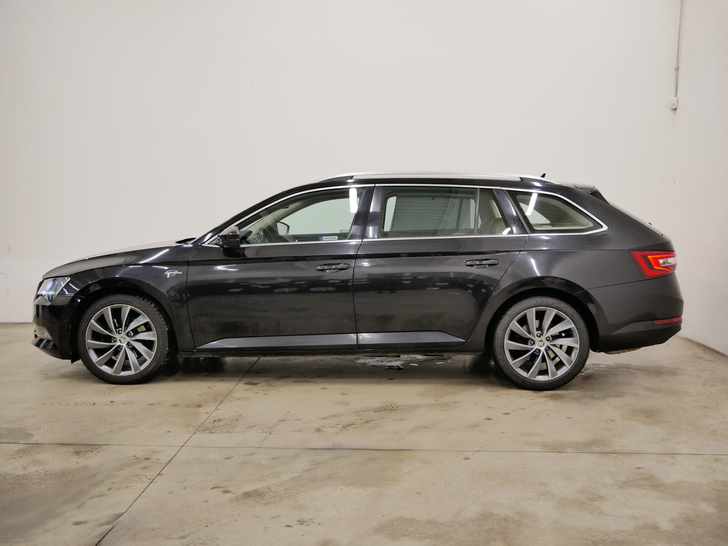 Škoda Superb 2.0TDi 140 kW 4x4 L&K