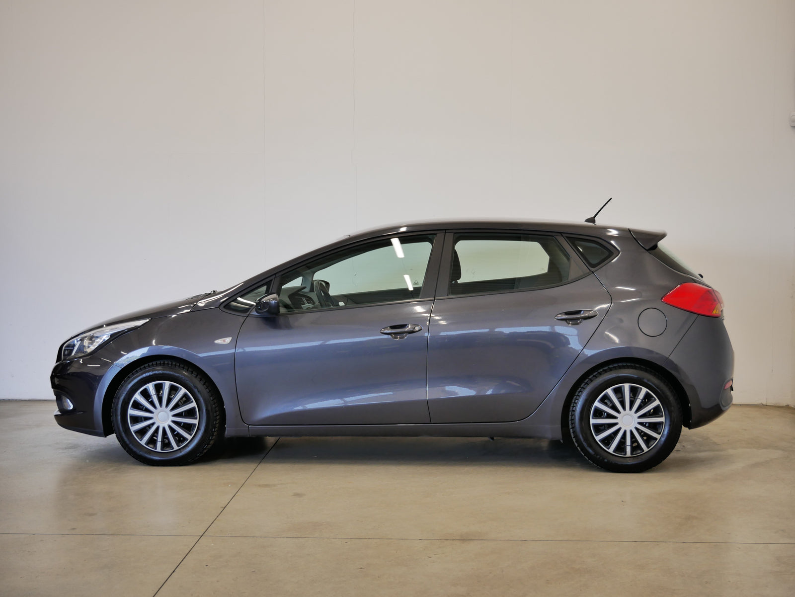 Kia Ceed 1.4i 74 kW Comfort – foto 3