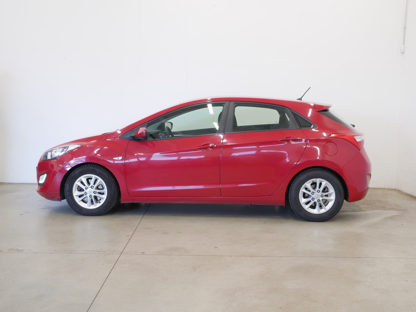 Hyundai i30 1,4 CVVT 73kW TRIKOLOR PLUS
