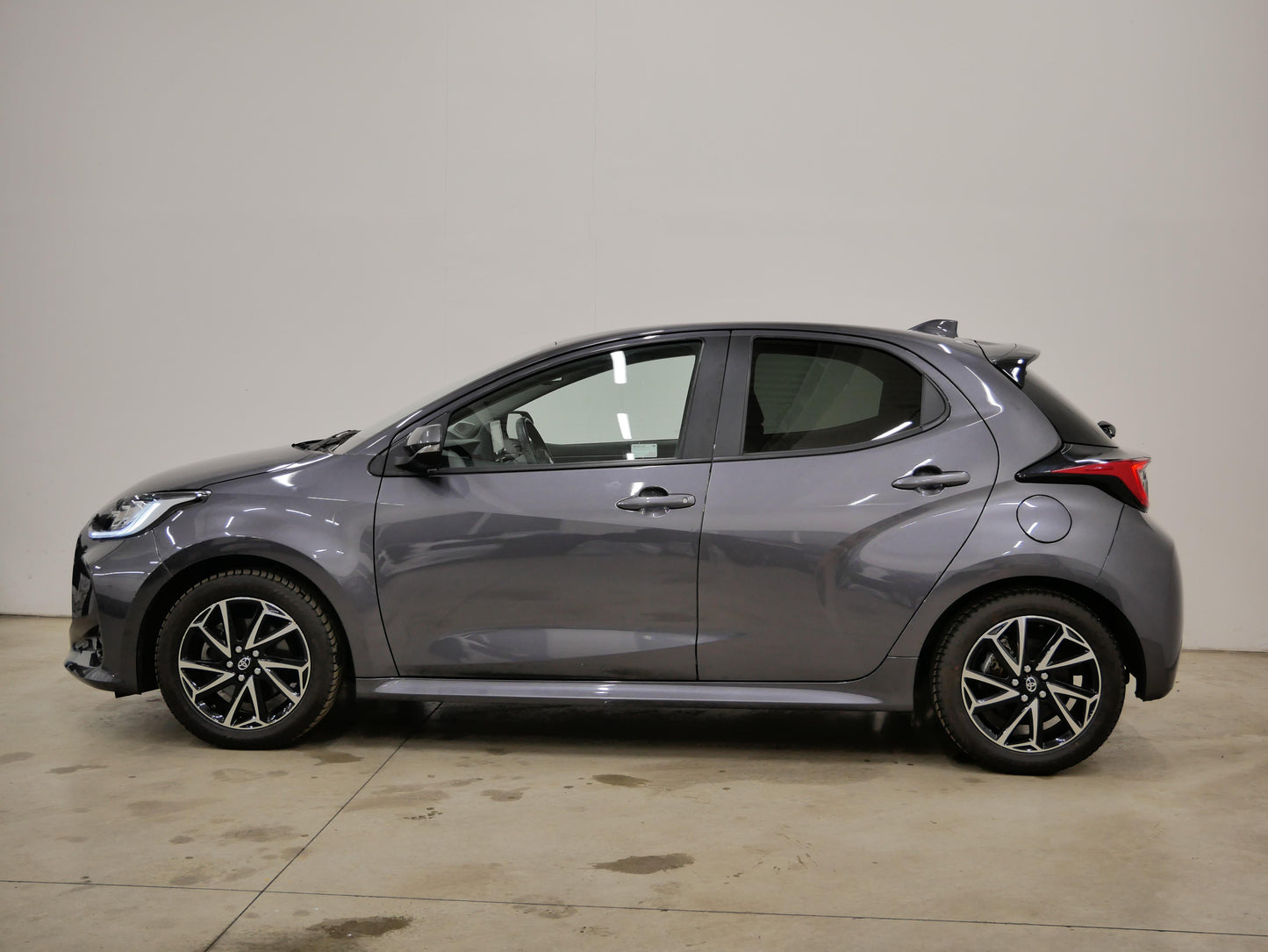 Toyota Yaris 1.5 e-CVT Comfort Tech Style