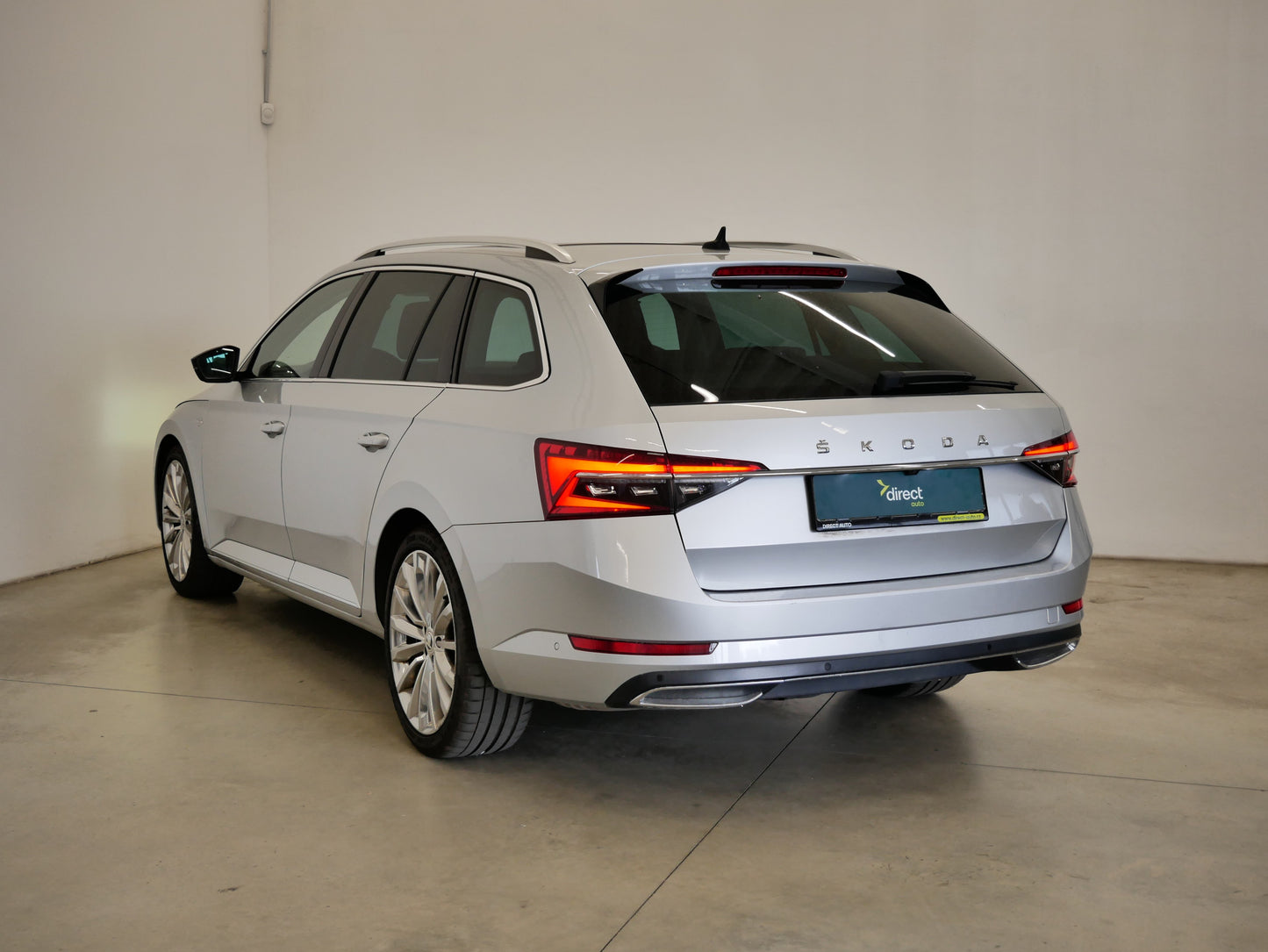 Škoda Superb 2.0 TDI 140 kW DSG 4x4 L&K