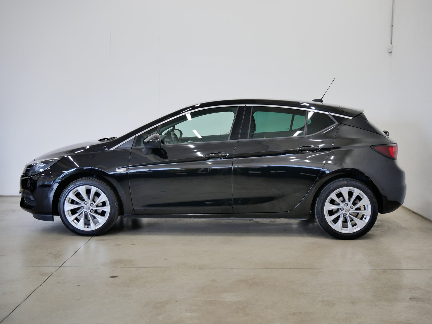 Opel Astra 1.4 Turbo 107 kW Elegance