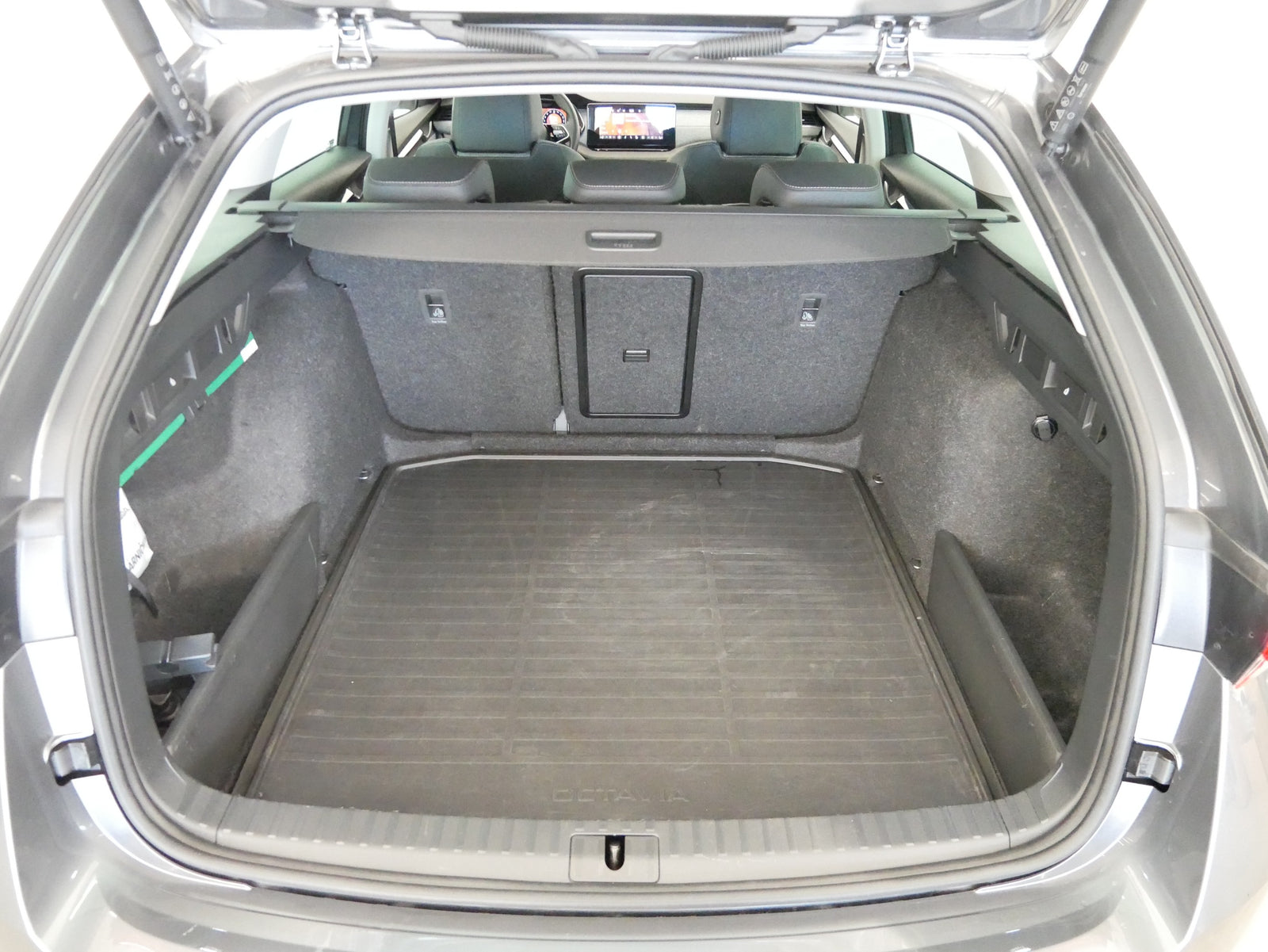 Škoda Octavia 2.0 TDI 110 kW Top Selection – foto 28
