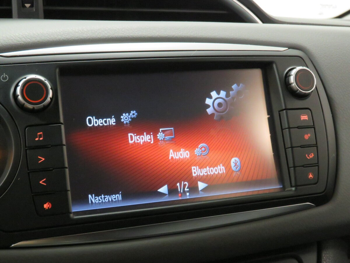 Toyota Yaris 1.0 VVT-i 51 kW Trend
