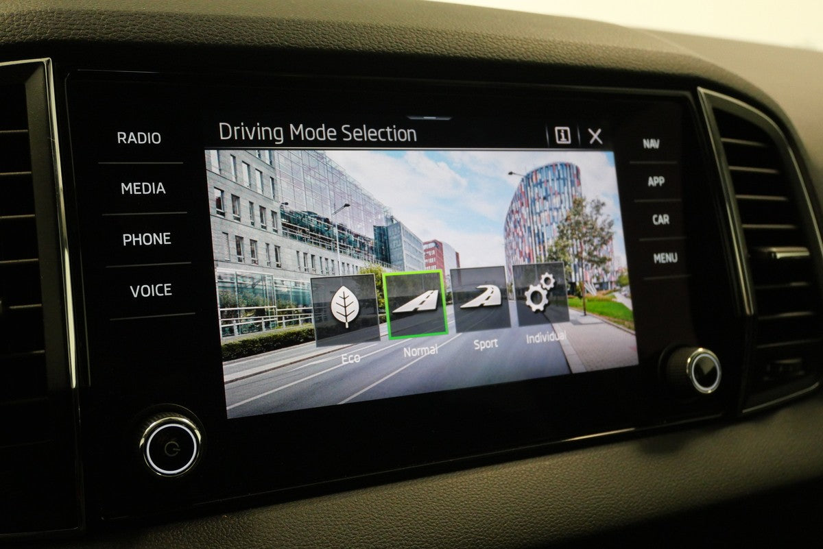 Škoda Karoq 1.5 TSI 110 kW DSG Style Plus