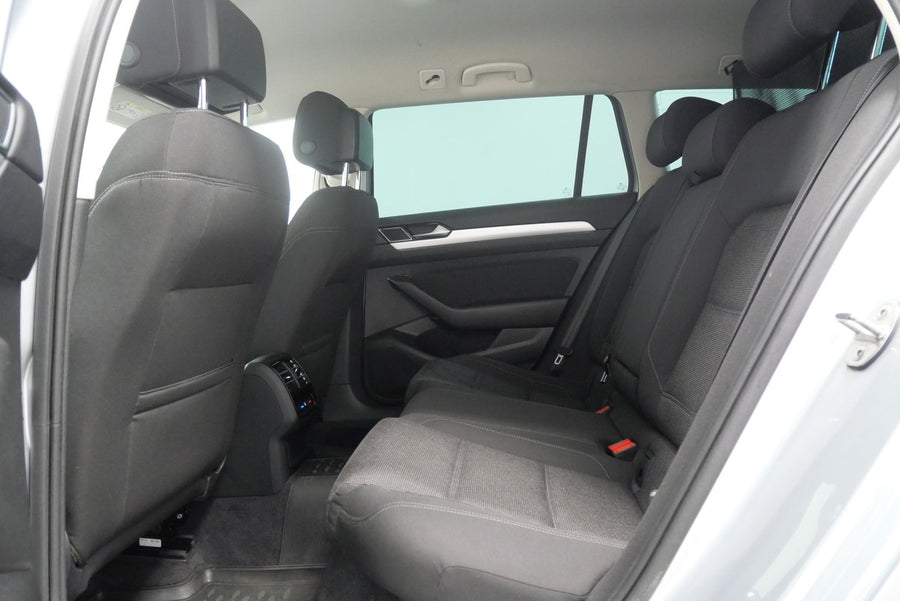 Volkswagen Passat 2.0 TDI 140 kW DSG 4x4 Comfort – foto 21