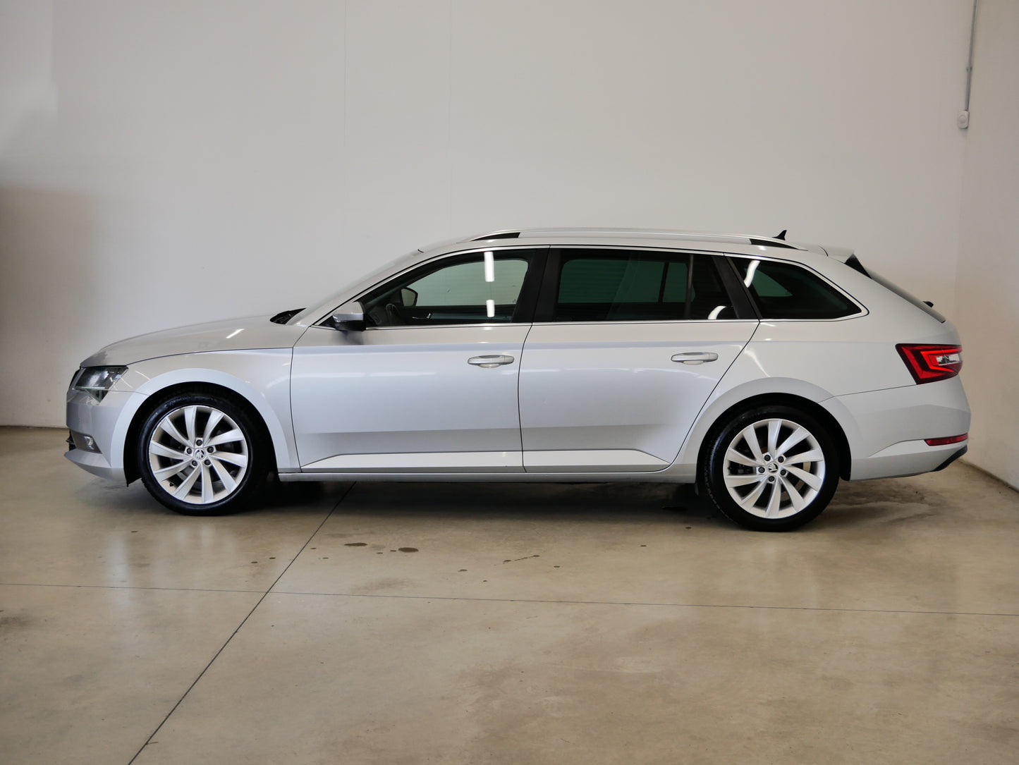 Škoda Superb 2.0 TDI 110 kW Style