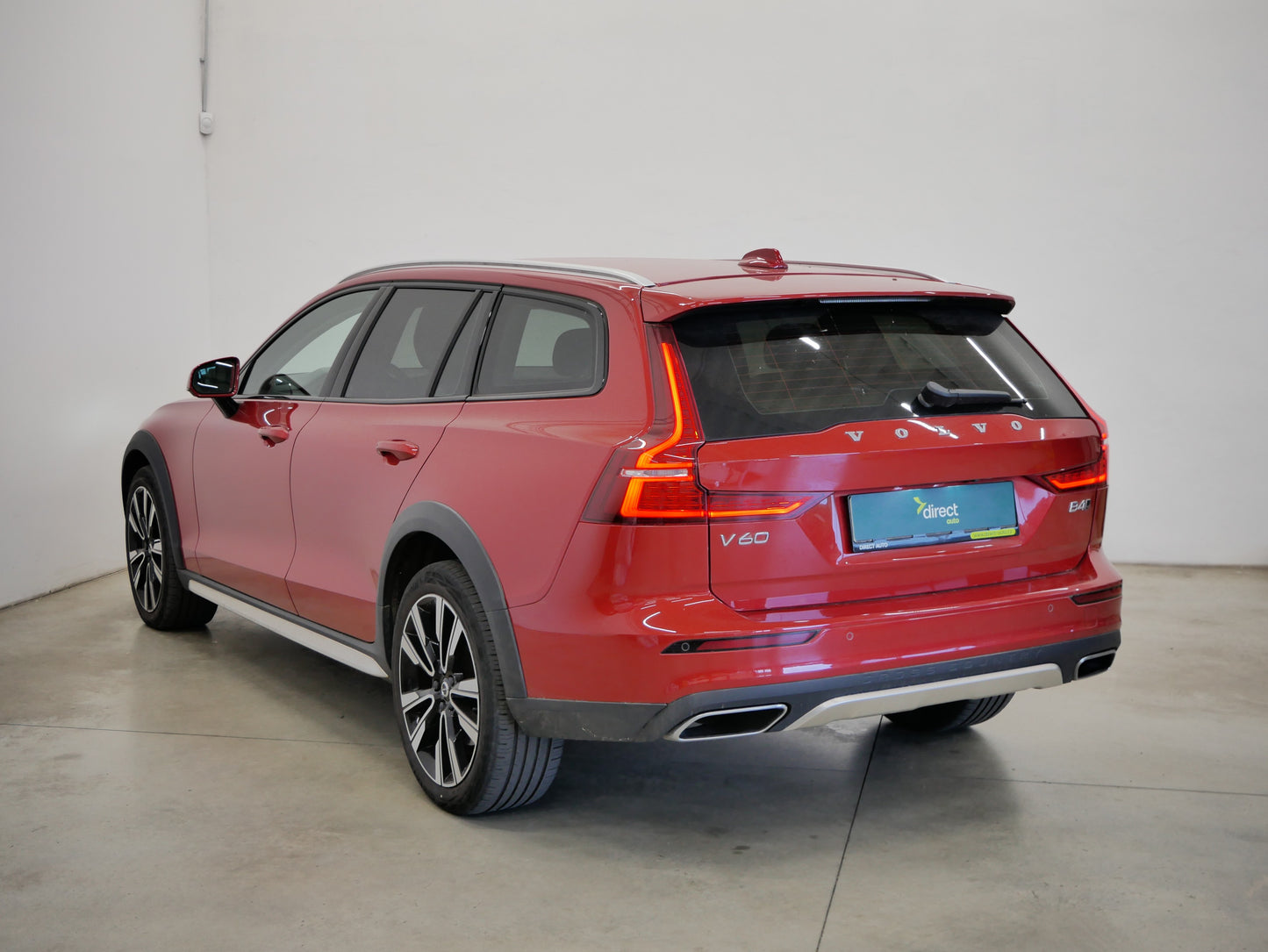 Volvo V60 2.0 B4 145 kW Cross Country