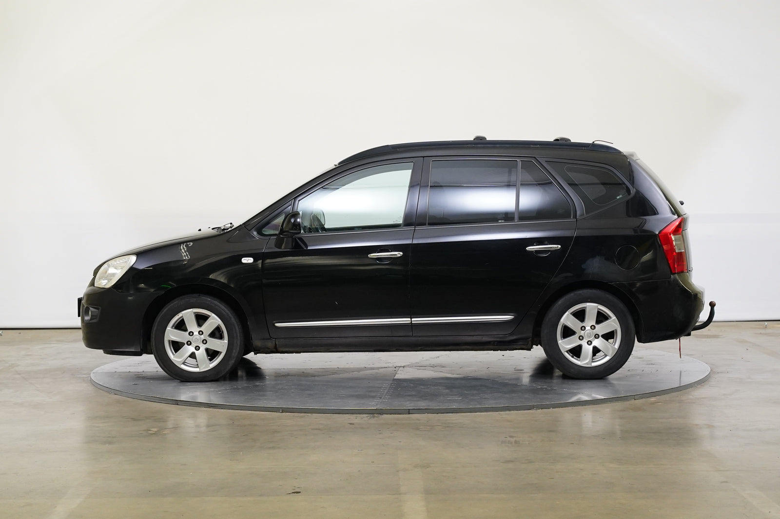 Kia Carens 2.0 CRDI 103 kW – foto 3