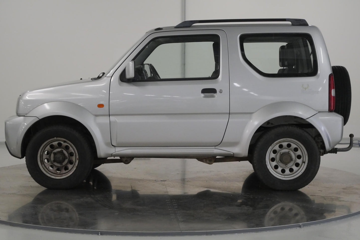 Suzuki Jimny 1.3i 62 kW 4x4