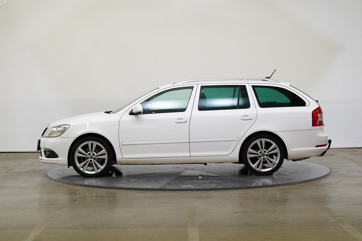 Škoda Octavia 2.0 TDI 125 kW RS – foto 3