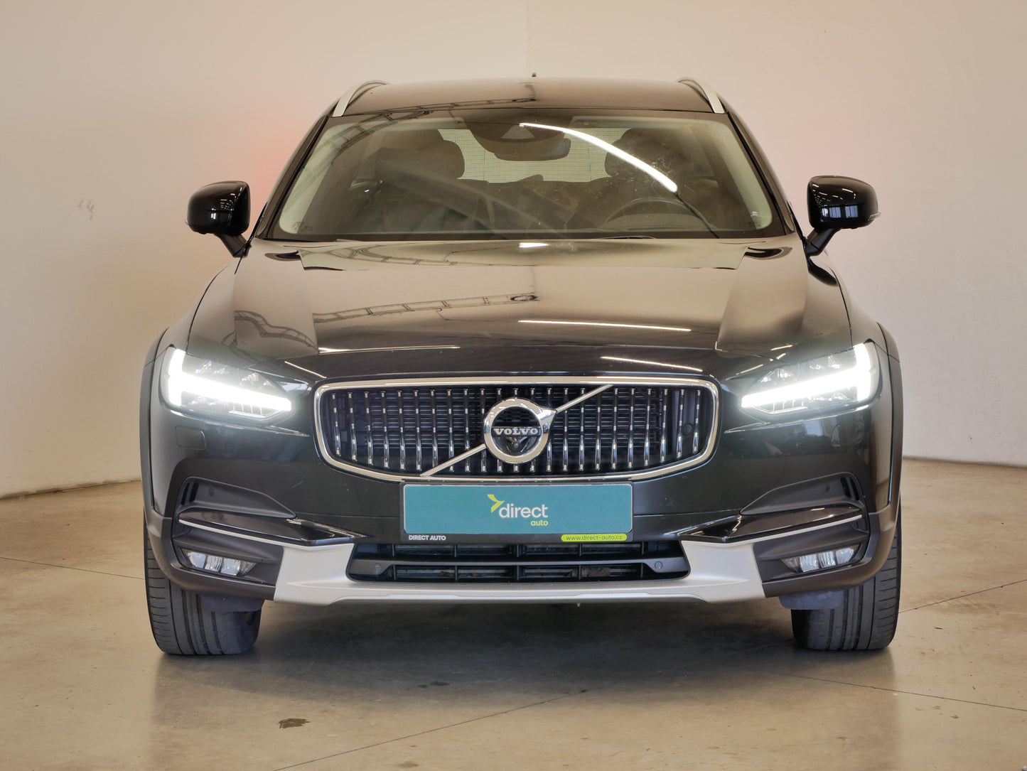 Volvo V90 D4 140kW AUT AWD Cross Country