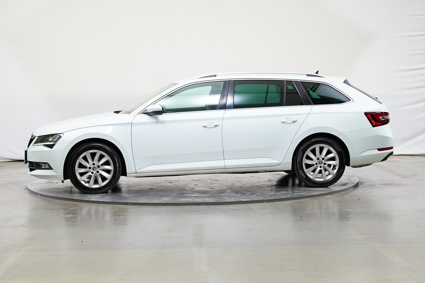 Škoda Superb 2.0 TDI 140 kW Style