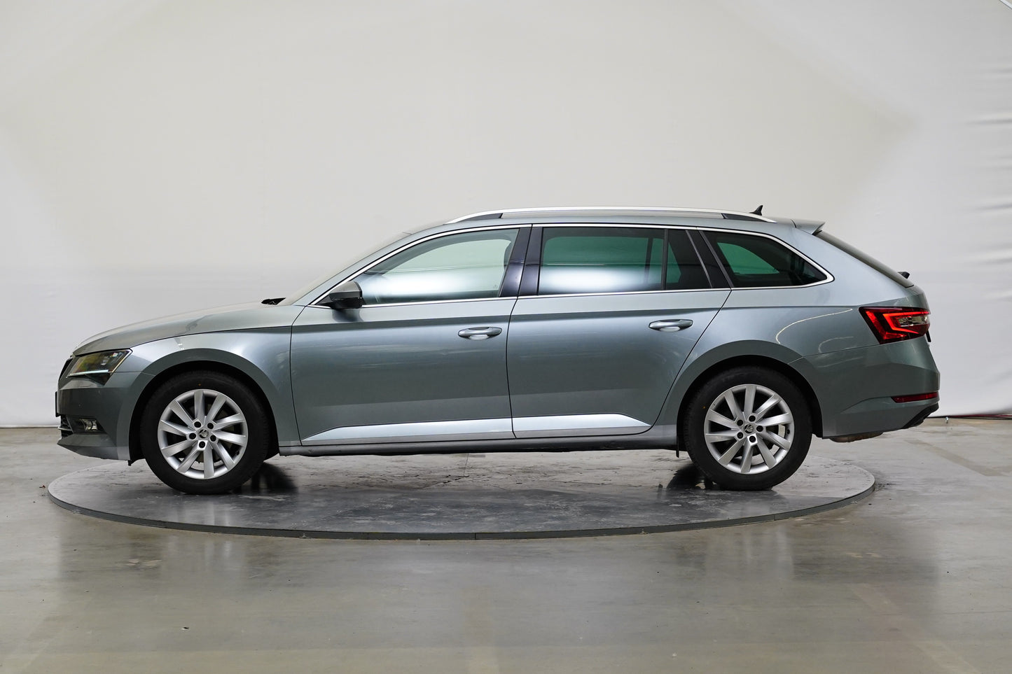Škoda Superb 1.8 TSI 132 kW Style