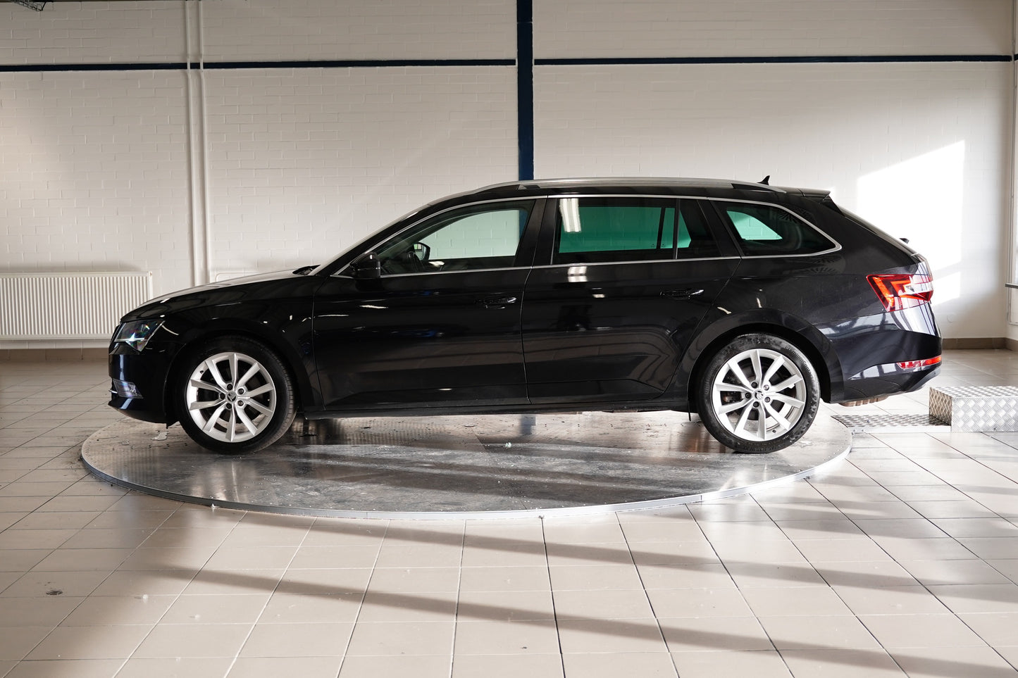 Škoda Superb 2.0 TDI 140 kW DSG 4x4 Style