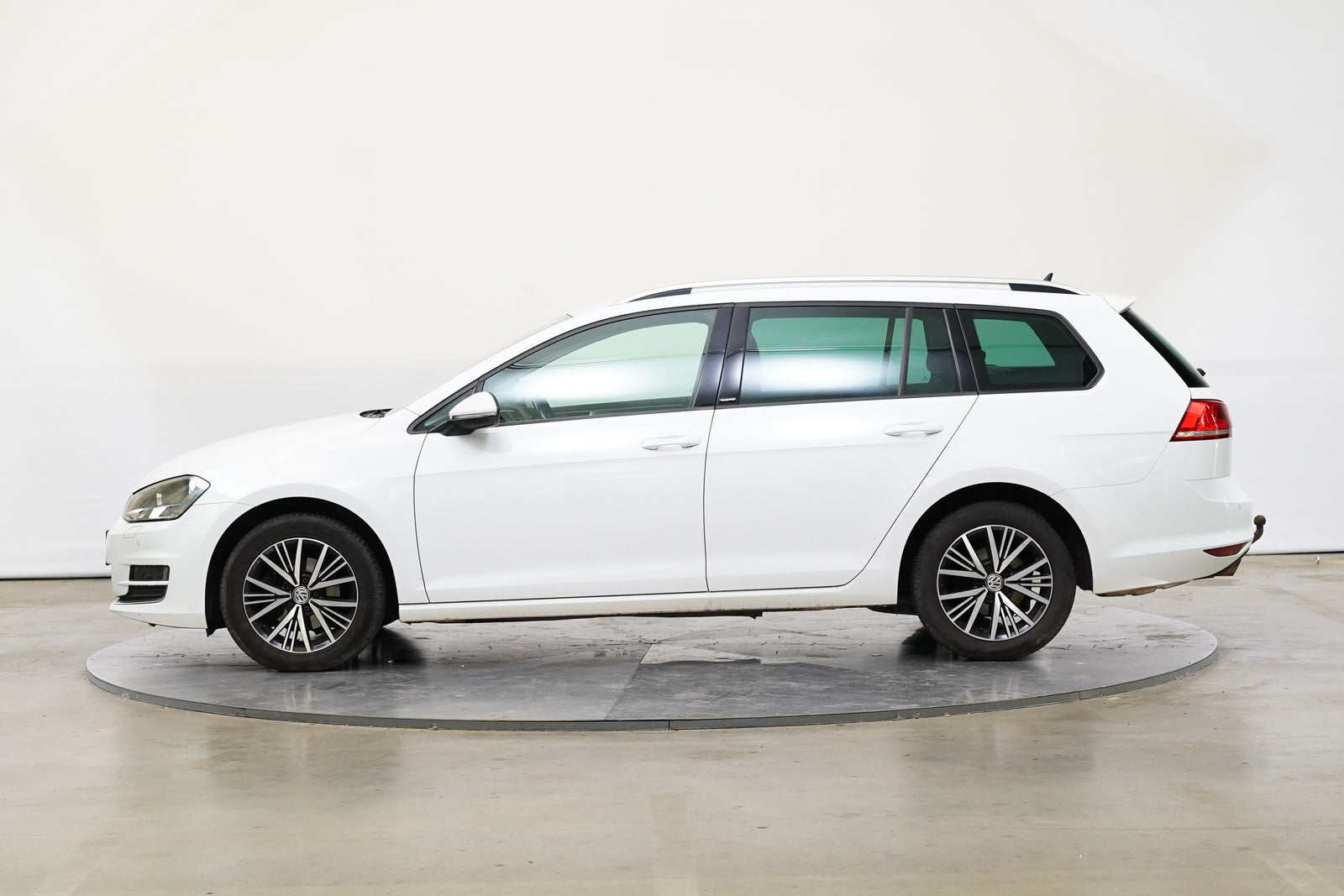 Volkswagen Golf 2.0 TDI 110 kW Allstar – foto 3