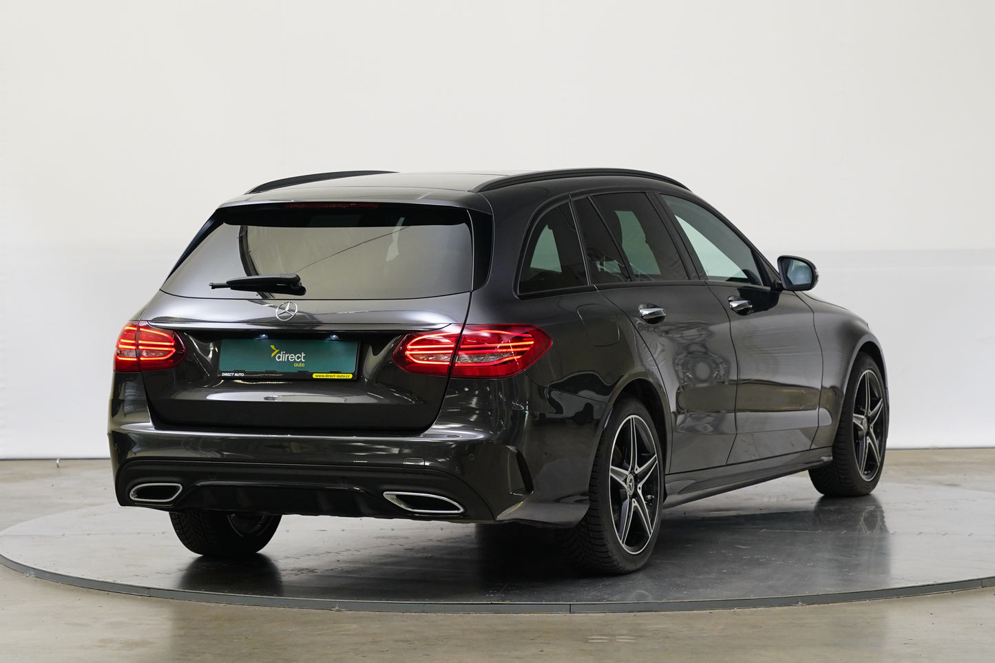 Mercedes-Benz Třídy C 300 d 180 kW 4MATIC AMG Line