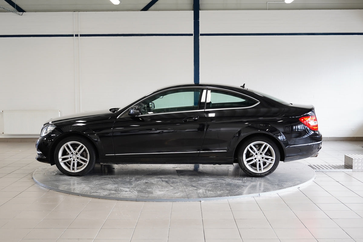 Mercedes-Benz Třídy C C 180 115 kW – foto 3