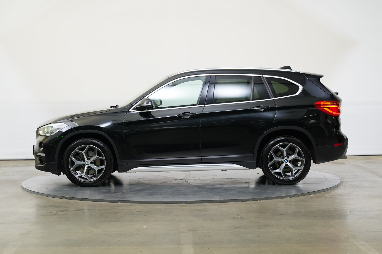 BMW X1 2.0 D 140 kW xDrive – foto 3