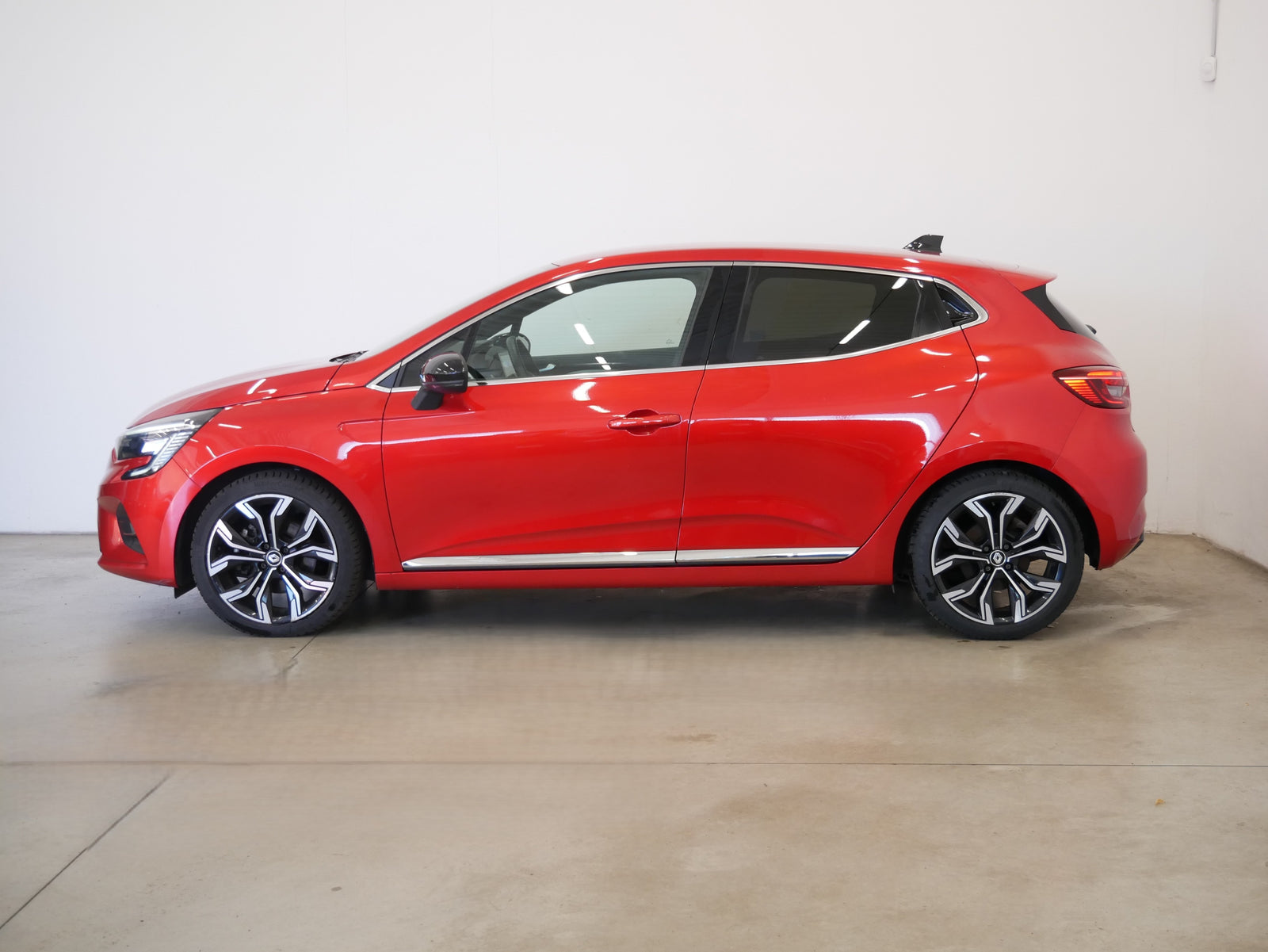 Renault Clio 1.6 E-Tech 69 kW – foto 3