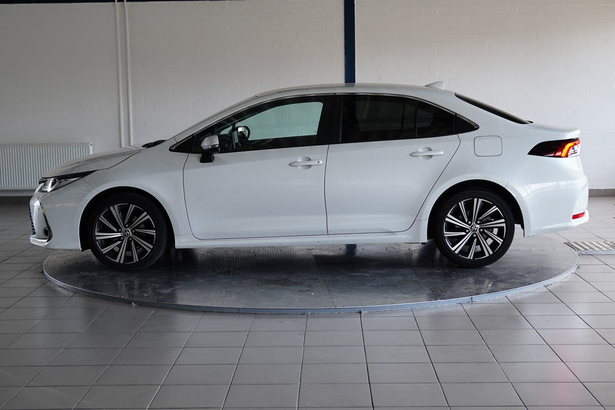 Toyota Corolla 1.5 VVT-i 92 kW – foto 3