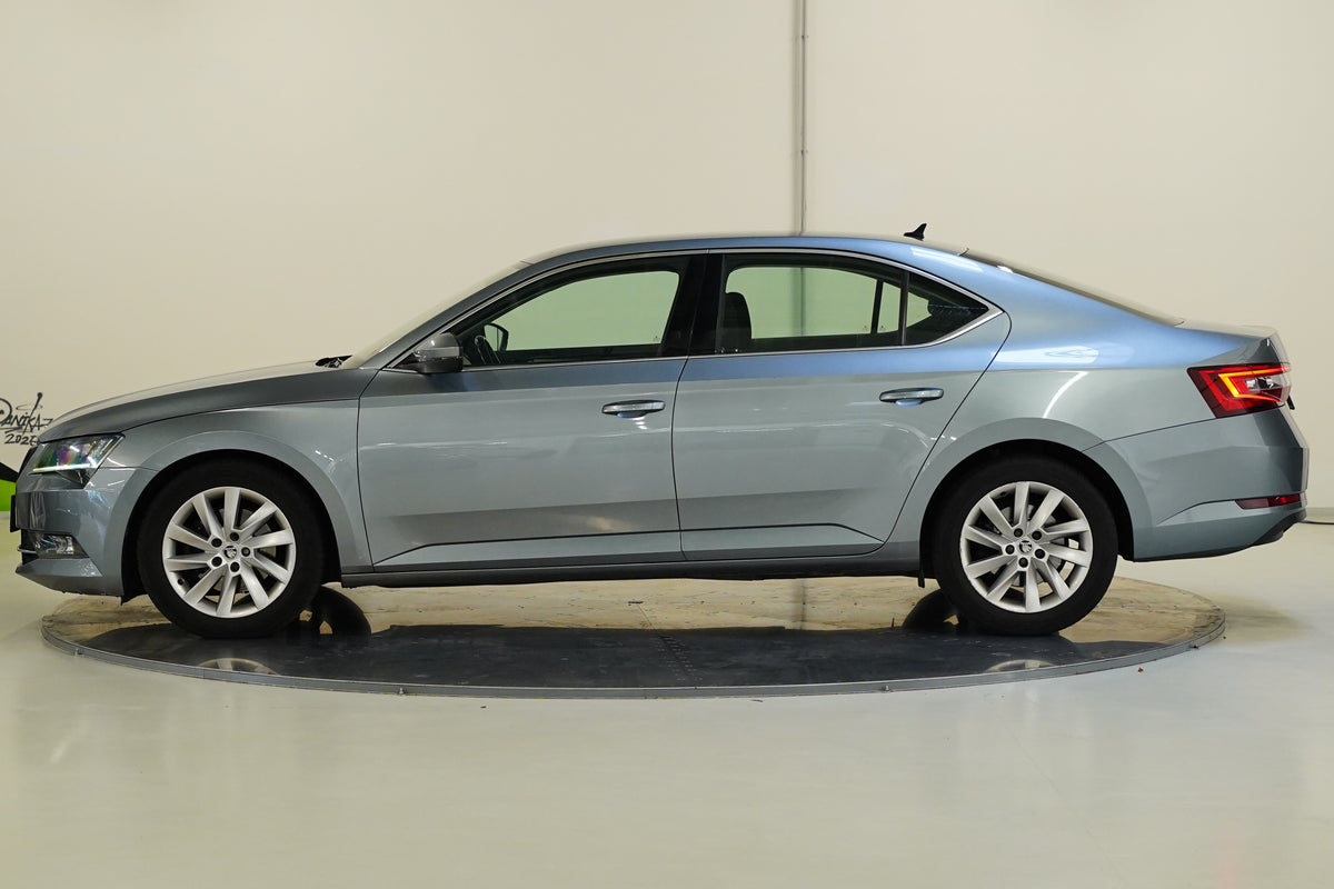 Škoda Superb 2.0 TDI 110 kW AMBITION – foto 3