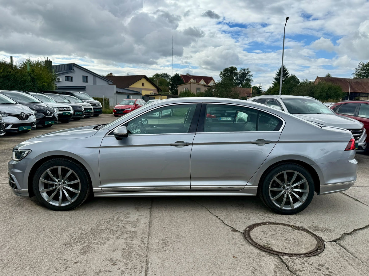 Volkswagen Passat 2.0TDI 110KW R-Line – foto 3