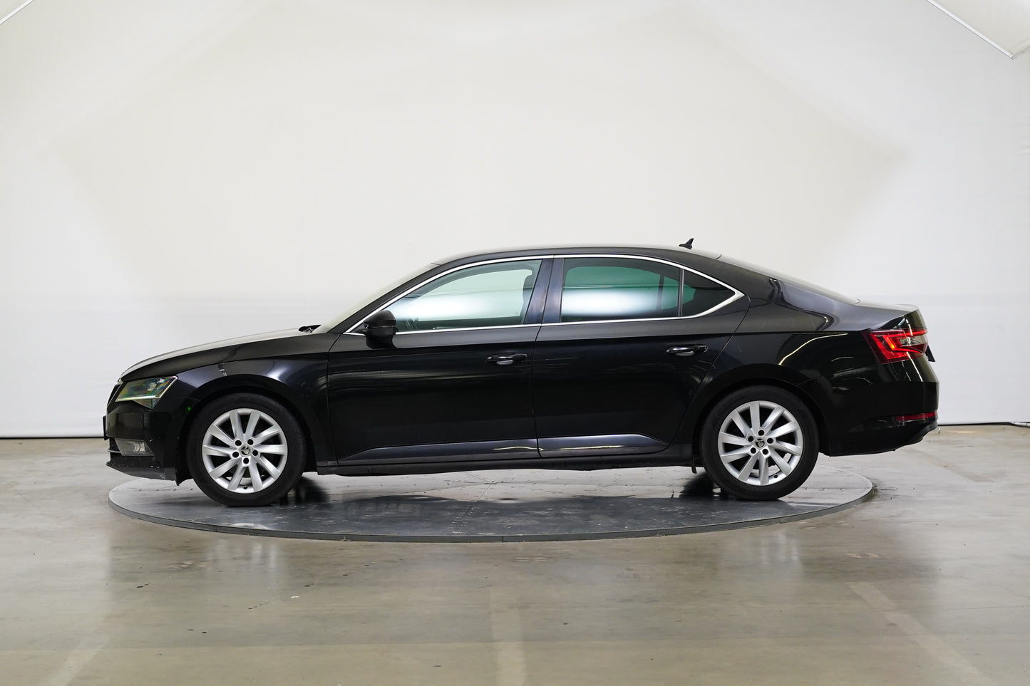 Škoda Superb 2.0 TDI 110kW Ambition