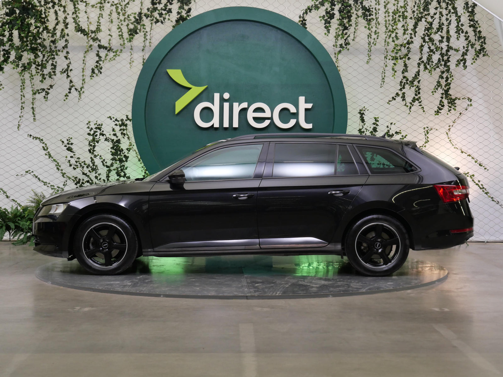 Škoda Superb 1.6 TDI 88 kW Active – foto 3