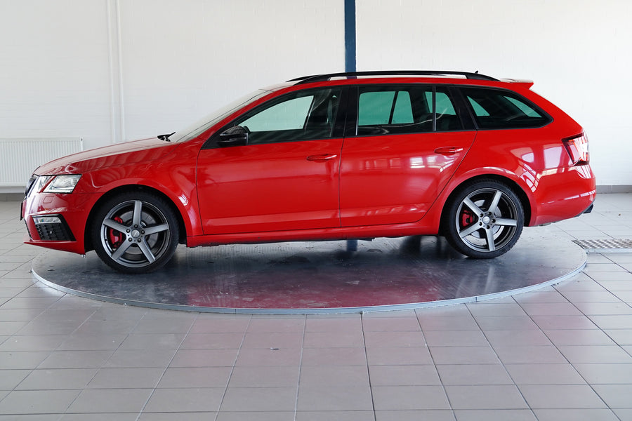 Škoda Octavia 2.0 TSI 180 kW RS – foto 3