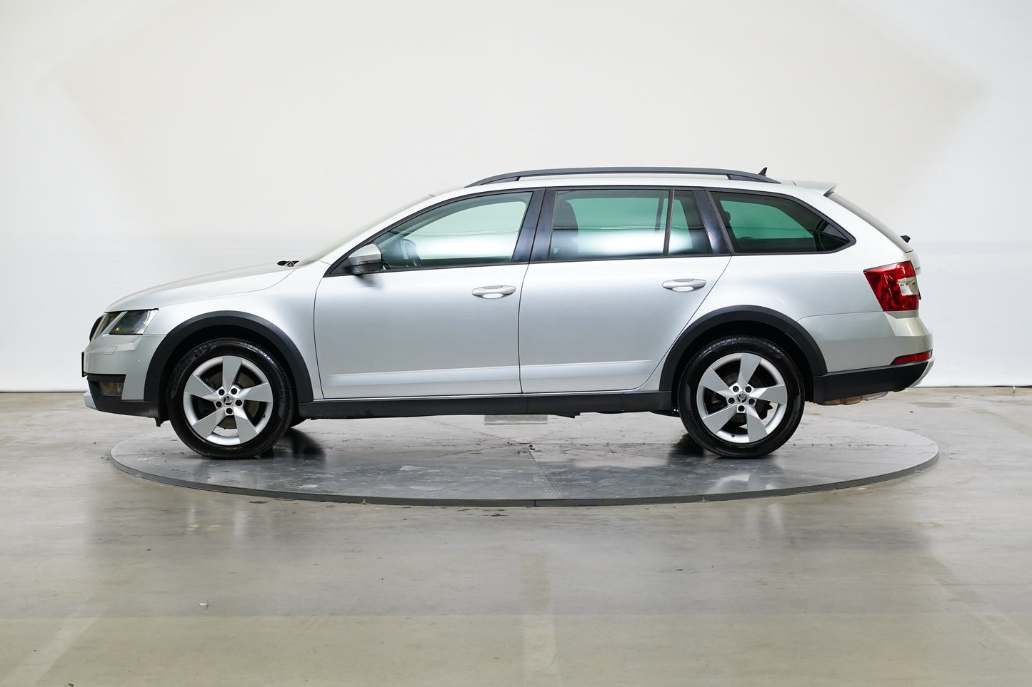 Škoda Octavia 2.0 TDI 135 kW Scout