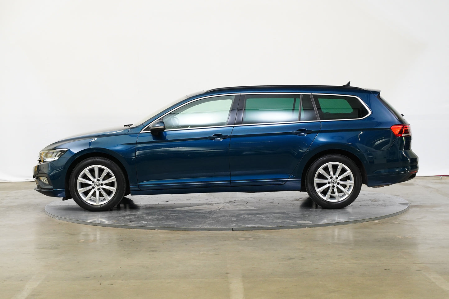 Volkswagen Passat 2.0 TDI 140 kW Business