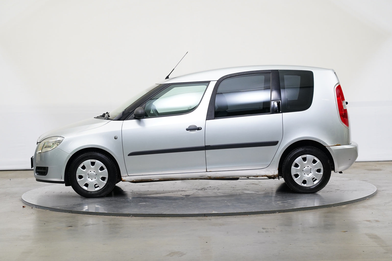 Škoda Roomster 1.2 HTP 51 kW Active – foto 3