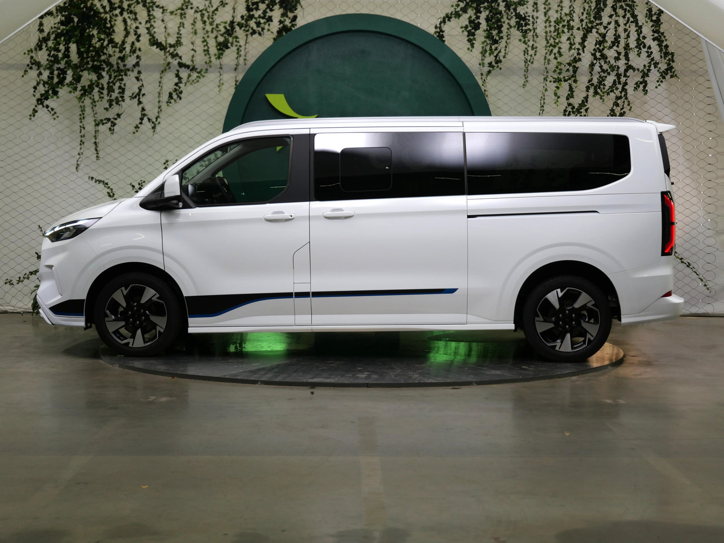 Ford Tourneo Custom 2.0 EcoBlue 125 kW Sport L2