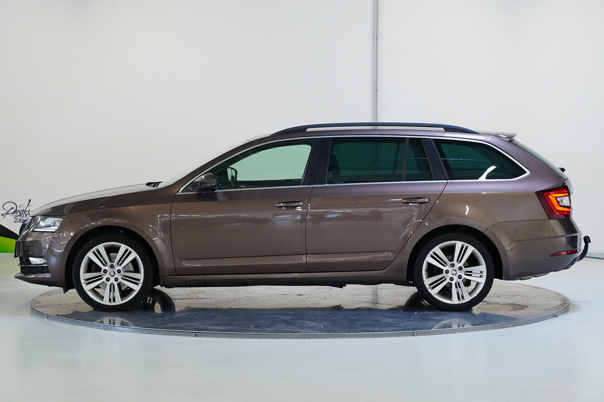 Škoda Octavia 2.0TSi 140kW – foto 3