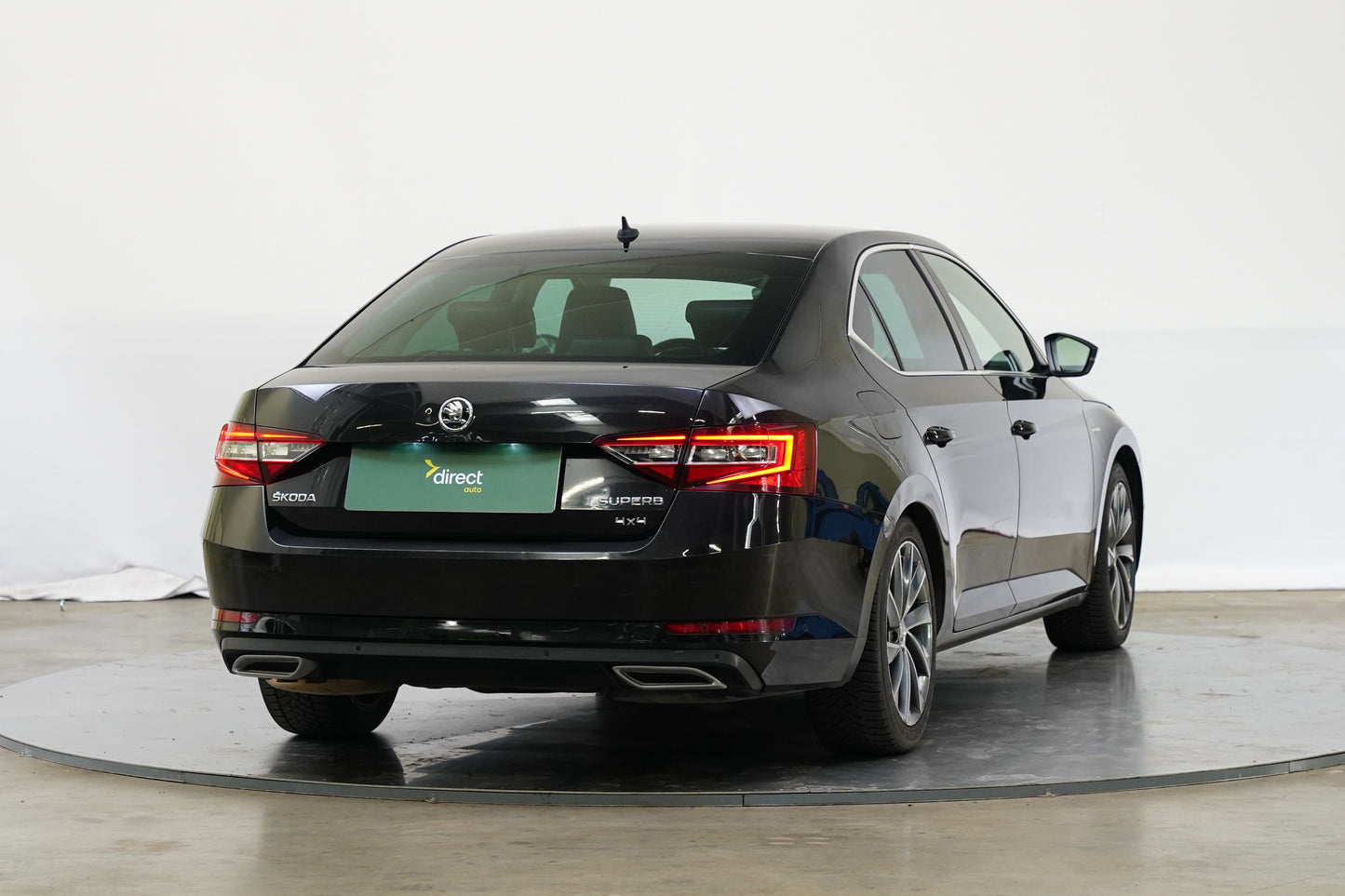 Škoda Superb 2.0 TDI 140 kW DSG 4x4 L&K
