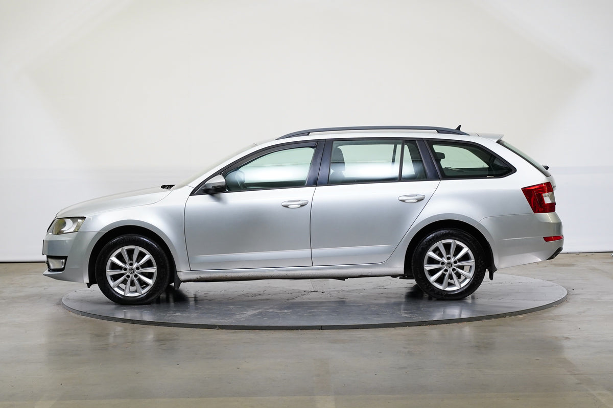 Škoda Octavia 1.6 TDI 81kW DSG Ambition Plus