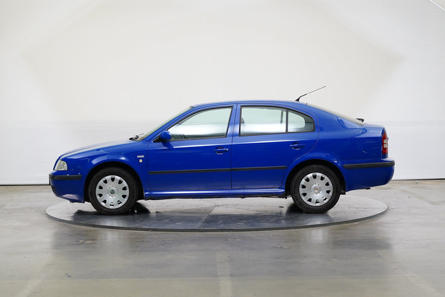 Škoda Octavia 1.6 MPI 75 kW Tour – foto 3