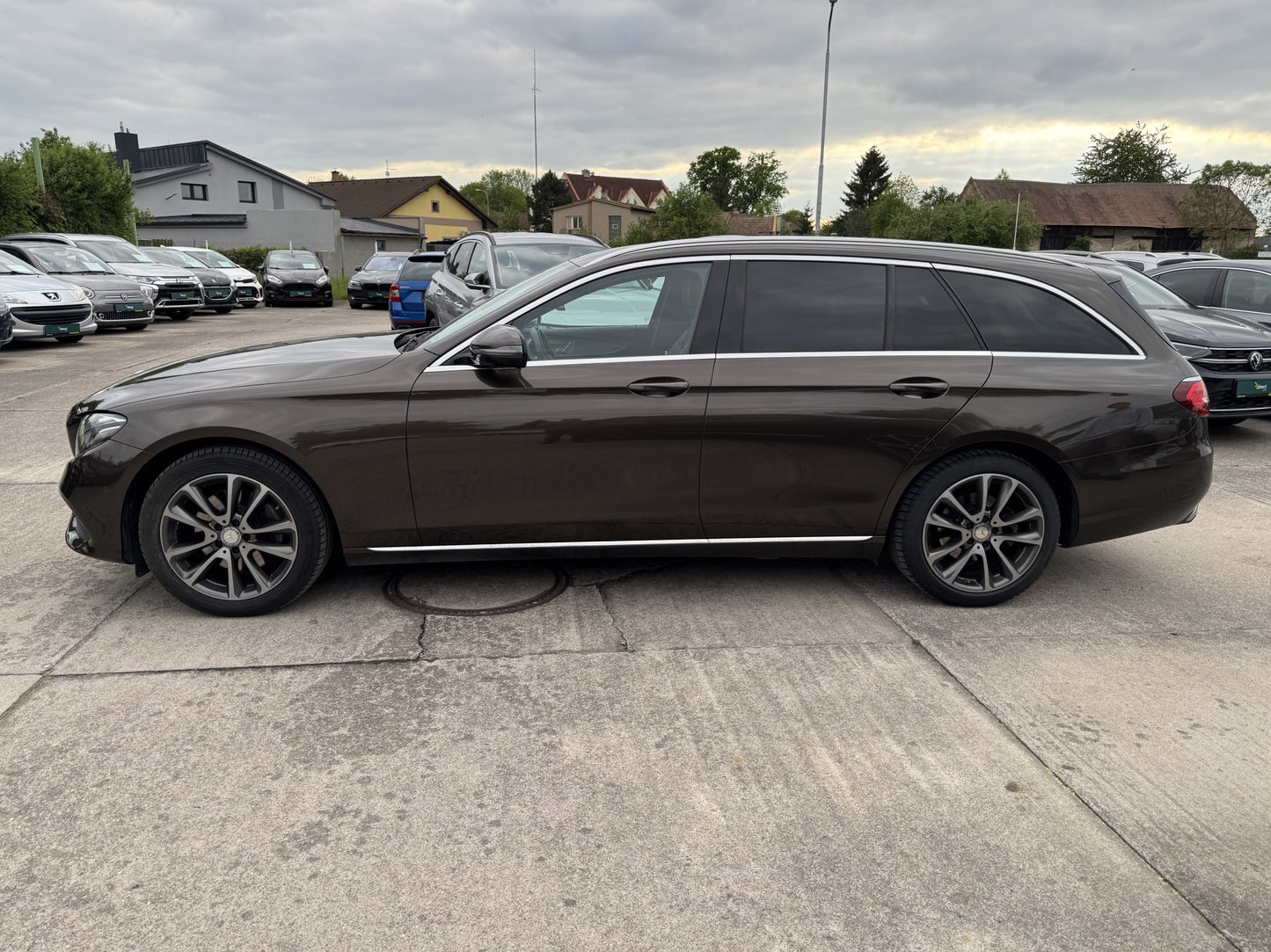 Mercedes-Benz Třídy E 2.0 CDi 143 kW