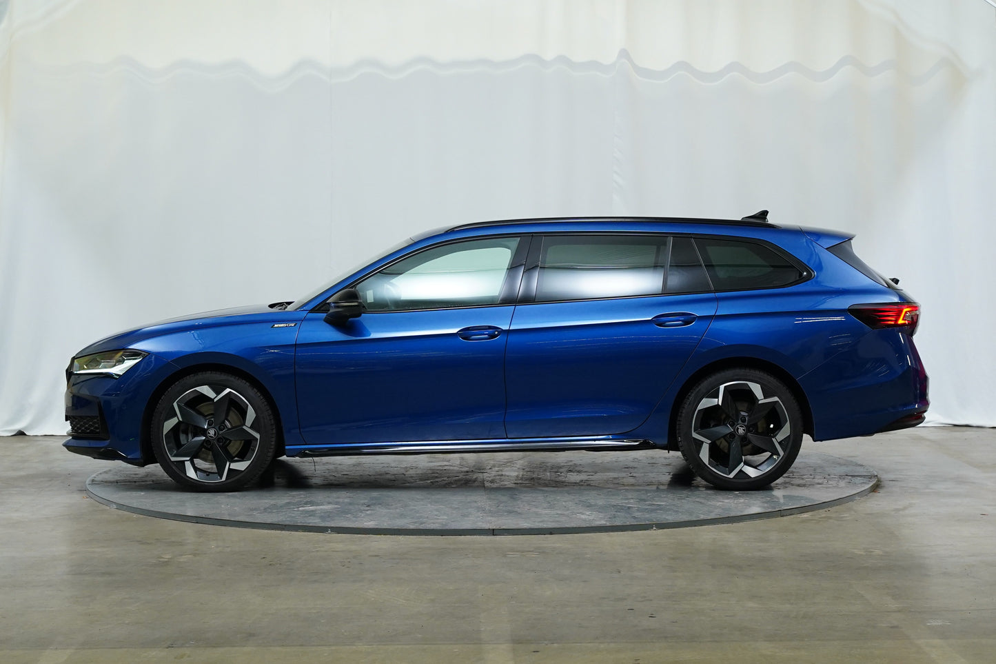 Škoda Superb 2.0 TDI 142 kW 4x4 Sportline