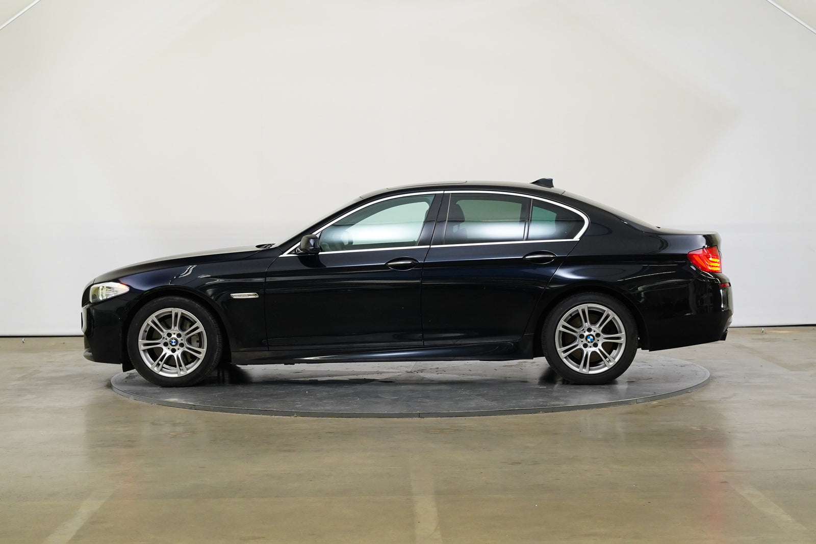 BMW Řada 5 535d 220 kW – foto 3