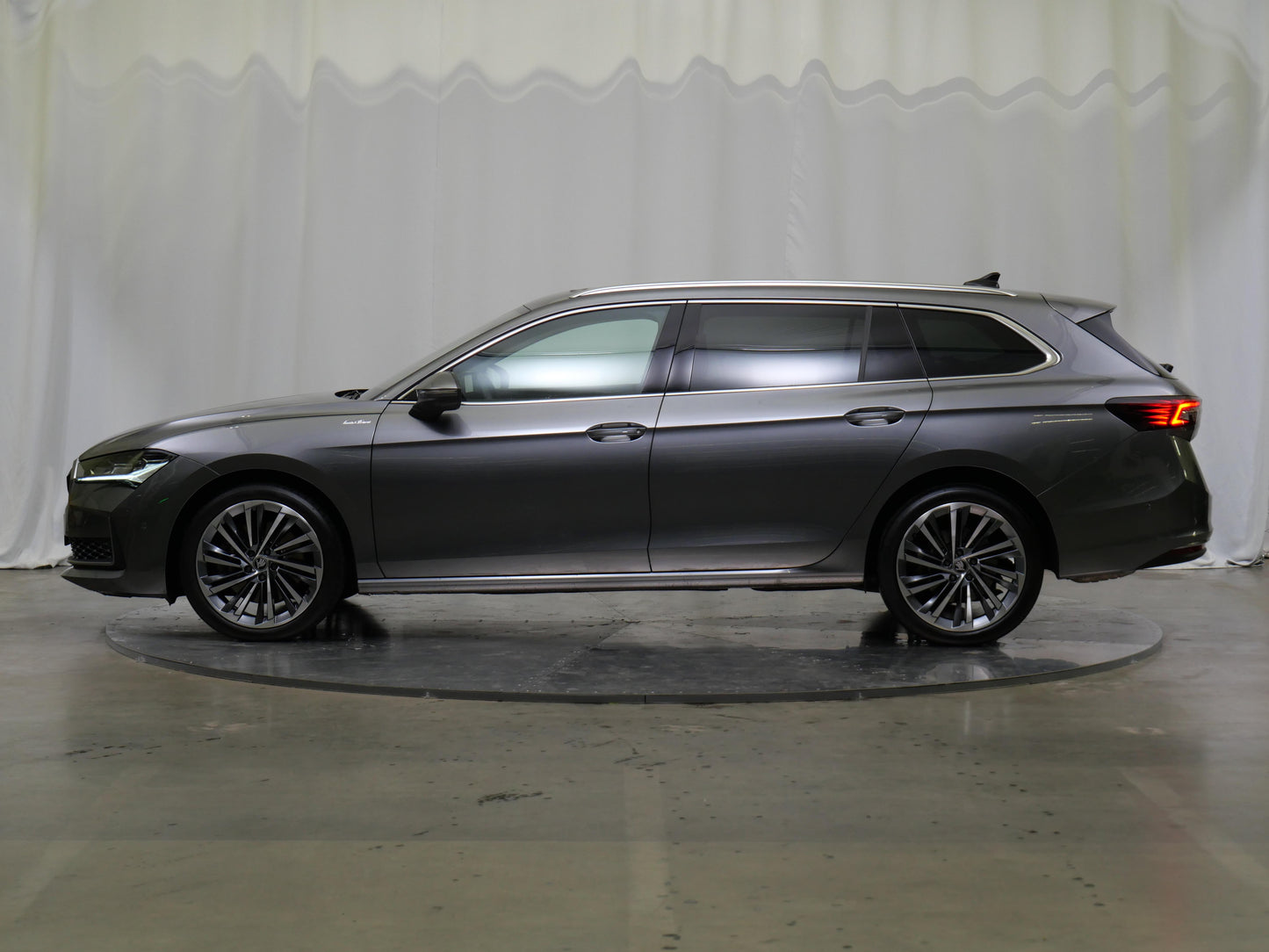 Škoda Superb 2.0 TSI 195 kW DSG 4x4 L&K