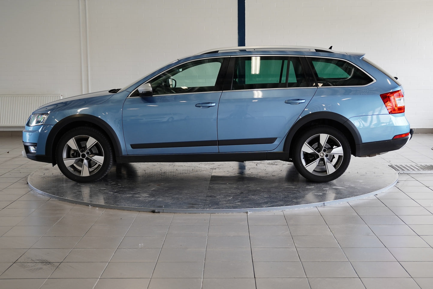 Škoda Octavia 2.0 TDI 135 kW 4X4 DSG SCOUT