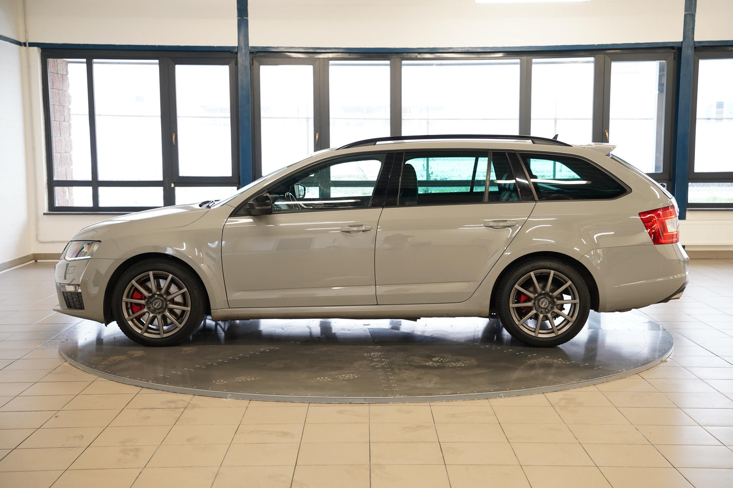 Škoda Octavia 2.0 TDI 135 kW DSG RS