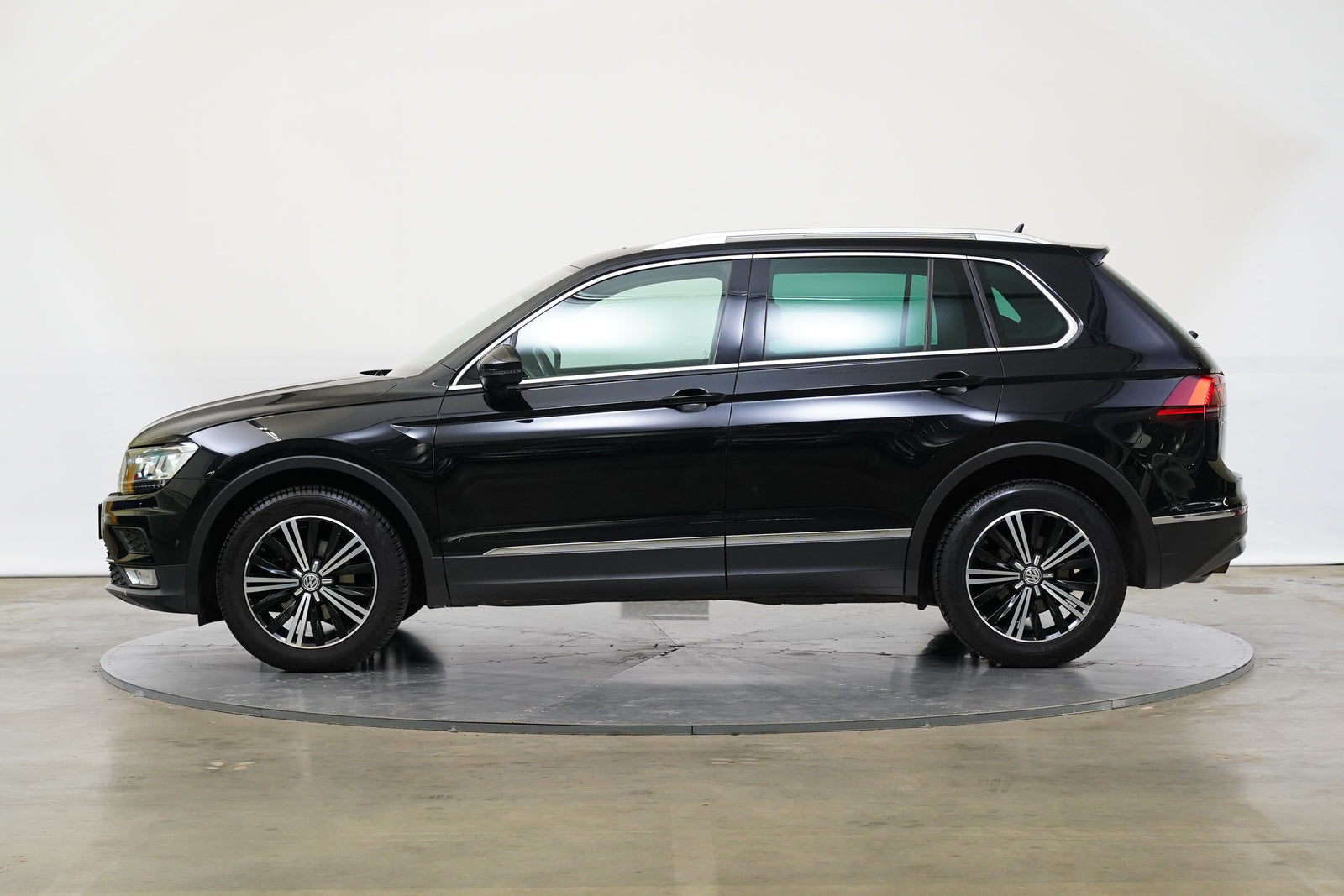 Volkswagen Tiguan 1.4 TSI 110kW 4Motion Highline – foto 3