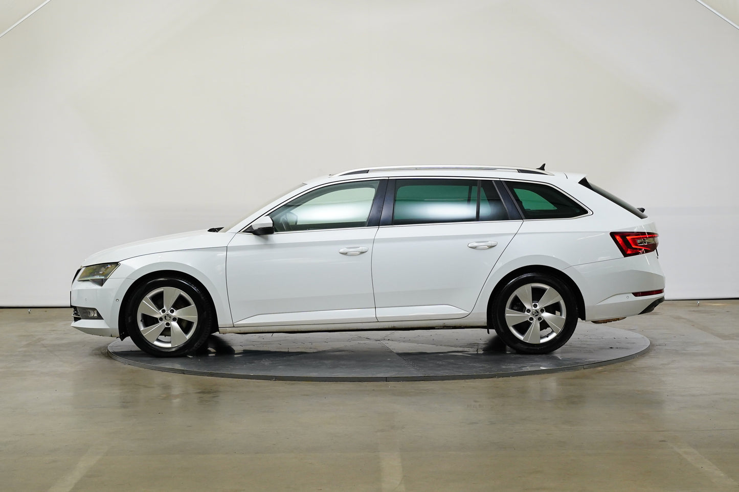 Škoda Superb 2.0 TDI 140 kW Style